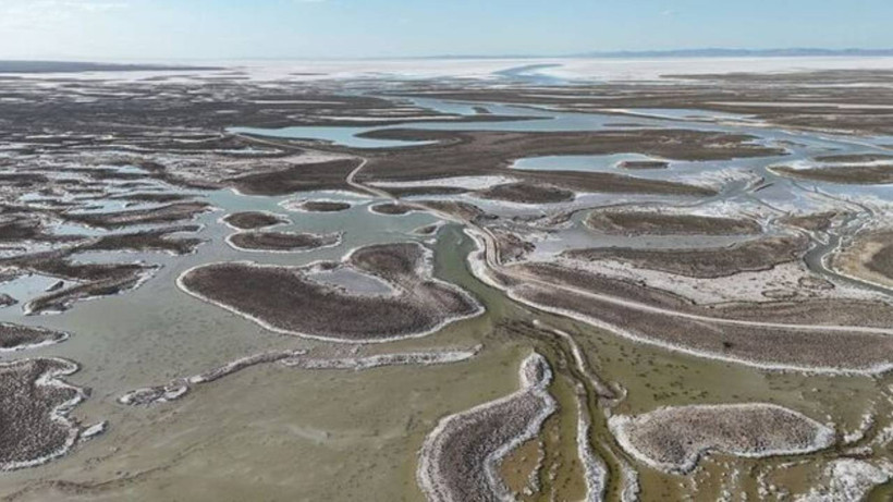 Türkiye'nin İkinci Büyük Gölünde Vahim Manzara! Hızla Küçülüyor...