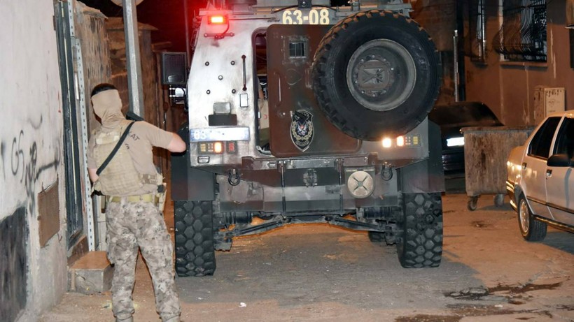 'Dur' İhtarına Uymadı, Polisle Çatıştı! Özel Harekat Ekipleri Devreye Girdi, Vurularak Yakalandı