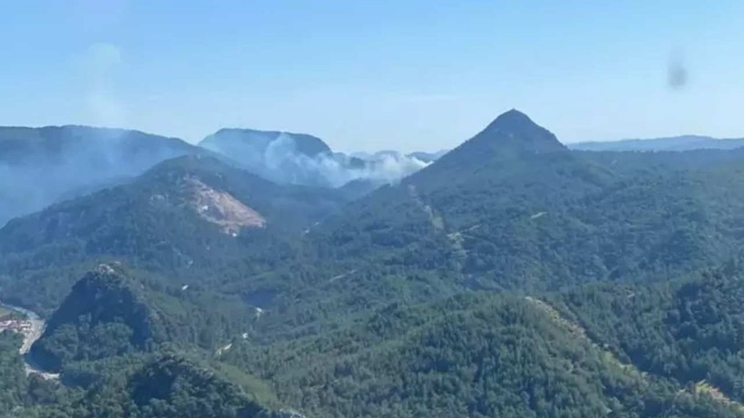 Marmaris'te Yangına Havadan ve Karadan Müdahale