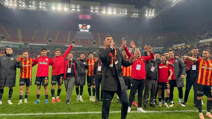 Süper Lig Ekibinde 8 İsmin Sözleşmesi Sona Eriyor