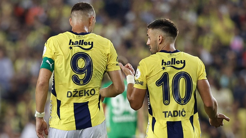 Fenerbahçe'den Kaptanlarına Tartışmalı Veda! Taraftardan Tepki Yağdı