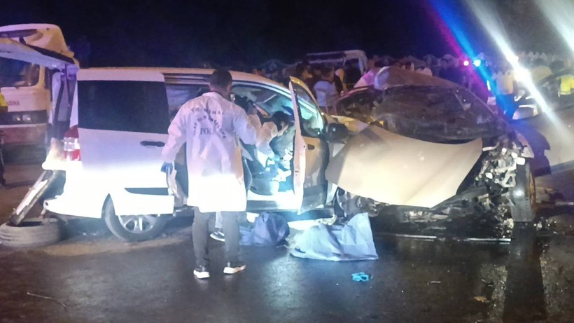 Gaziantep'te Katliam Gibi Kaza! 2'si Çocuk, 5 Kişi Öldü