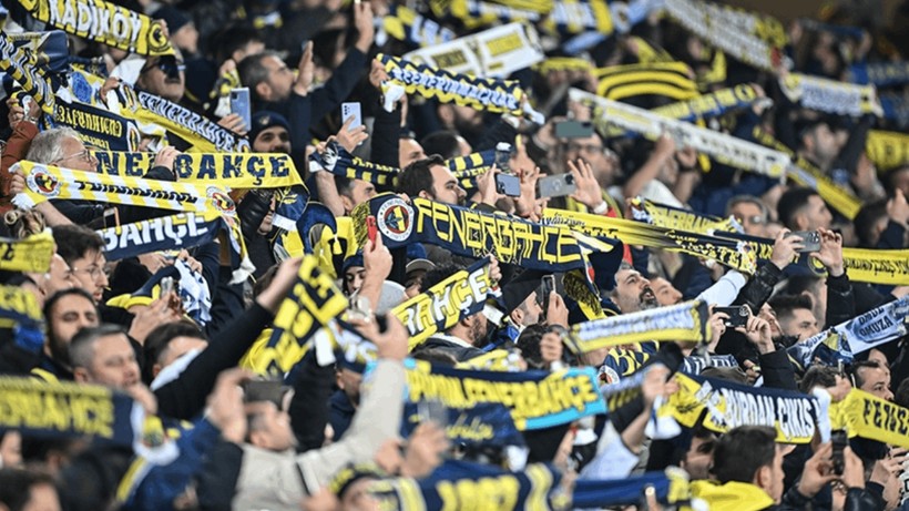 Fenerbahçe'nin Polonyalı Yıldızı, Dev Kulüple İmzaladı! Resmen Duyuruldu