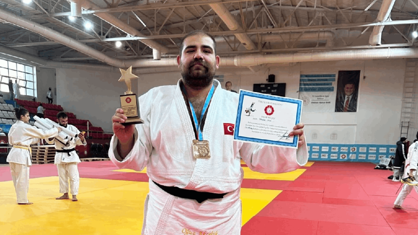 19 Mart Eylemlerine Katılan Milli Para Judocu Milli Takımdan Çıkarıldı