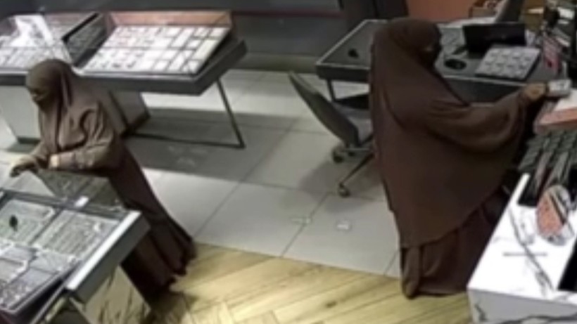 İstanbul’da Kuyumcu Hırsızları Yakalandı: 16 Yaşındaki Şüpheli Suç Makinesi Çıktı