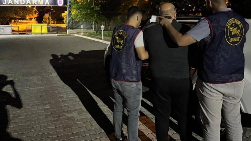 14 Yıllık Firari Suç Makinesi Restoranda Yakalandı