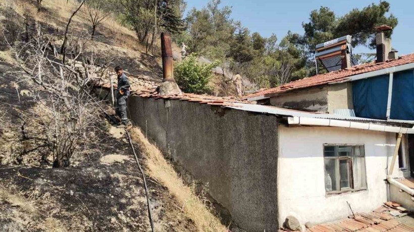 Amasya'daki Otluk Yangını Söndü