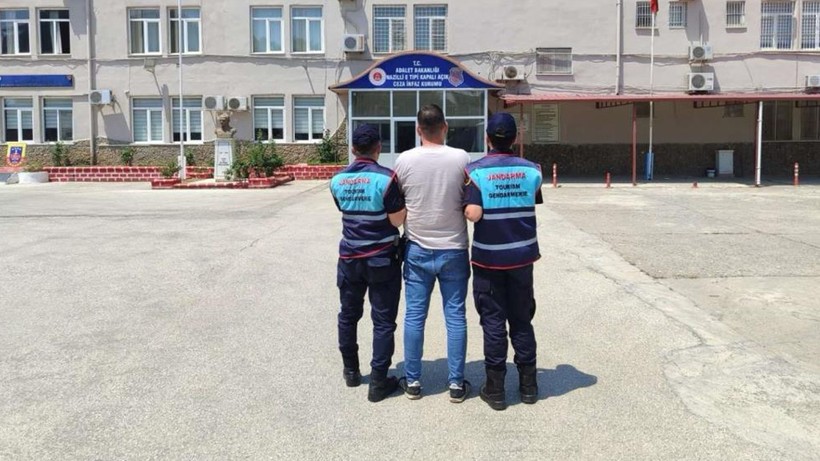 Aydın'da Hakkında 15 Yıl Hapis Cezası Olan Firari Yakalandı