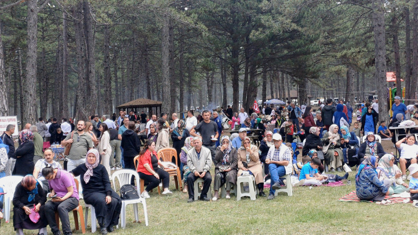 7. Aladağ Şenlikleri Karabüklüleri Akın Ettirdi