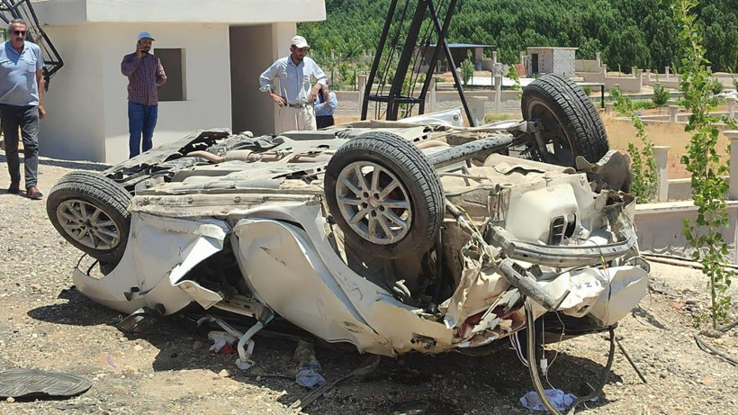 Kontrolden Çıkan Otomobil Şarampole Yuvarlandı! 1 Ölü, 1 Yaralı