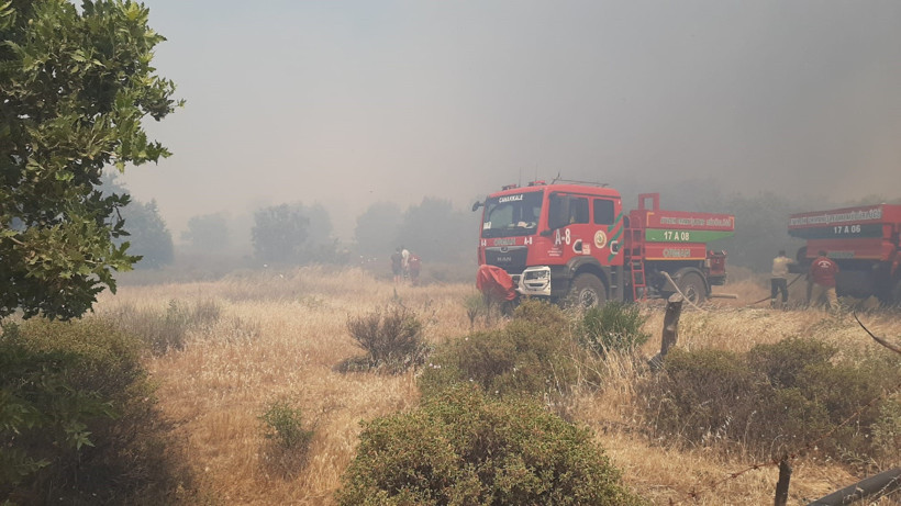 Çanakkale Ezine’de Tarım Arazisinde Yangın