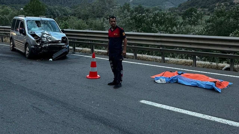 Ters Yöne Giren Motor Otomobille Kafa Kaya Çarpıştı