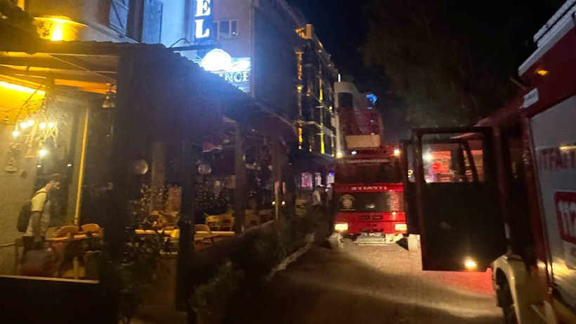 Erdek'te Otel Odasında Yangın