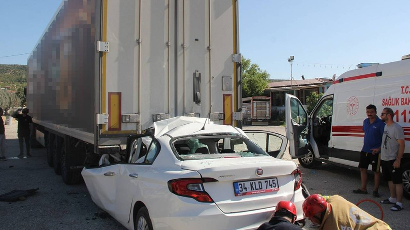 Manisa'da Katliam Gibi Kaza! Baba ve 3 Çocuğu Hayatını Kaybetti