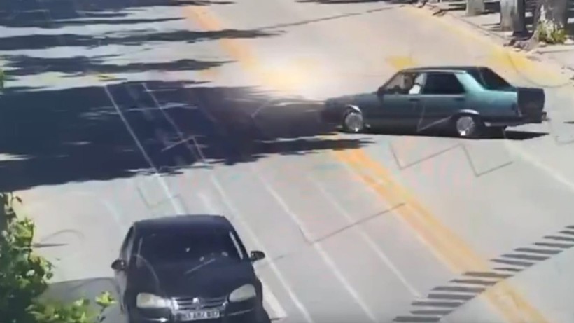 Manisa'da Odunlukta Yangın! Büyük Hasar Oluştu