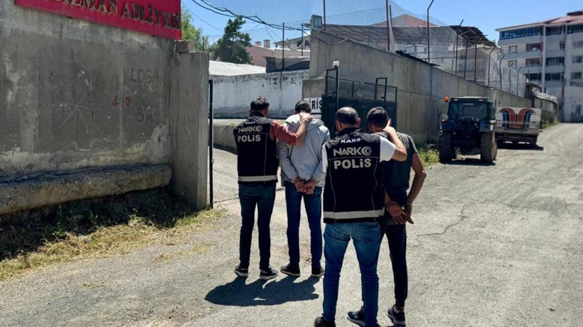 Kars’ta 2 Zehir Taciri Tutuklandı
