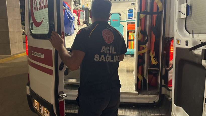 Adıyaman’da Amca-Yeğen Arasında Bıçaklı Kavga: 1 Yaralı