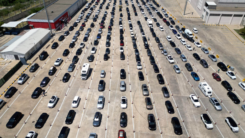 Gurbetçiler Türkiye'ye Koştu: Sınır Kapılarında Yoğunluk