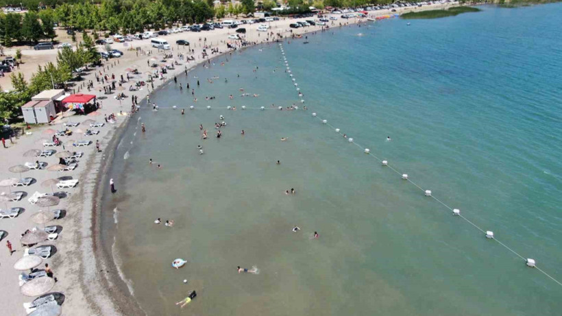 Yüzerken Kalp Krizi Geçirip Öldü