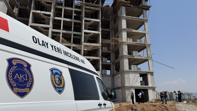 Aydın'da Feci Olay! 8. Katta Düşen İşçi Ağır Yaralandı