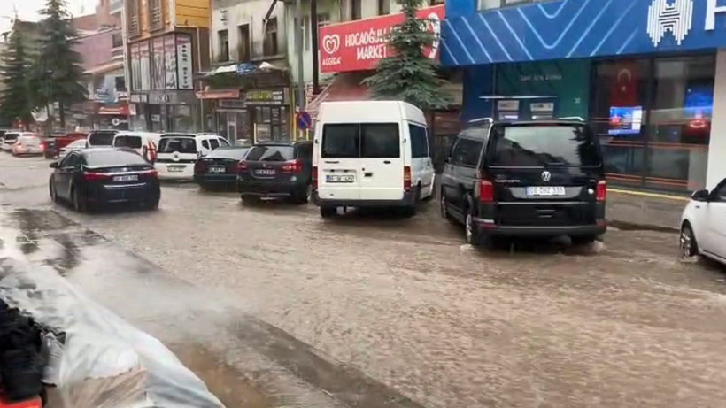 Sarıkamış’ta Sağanak Yağmur Sele Neden Oldu