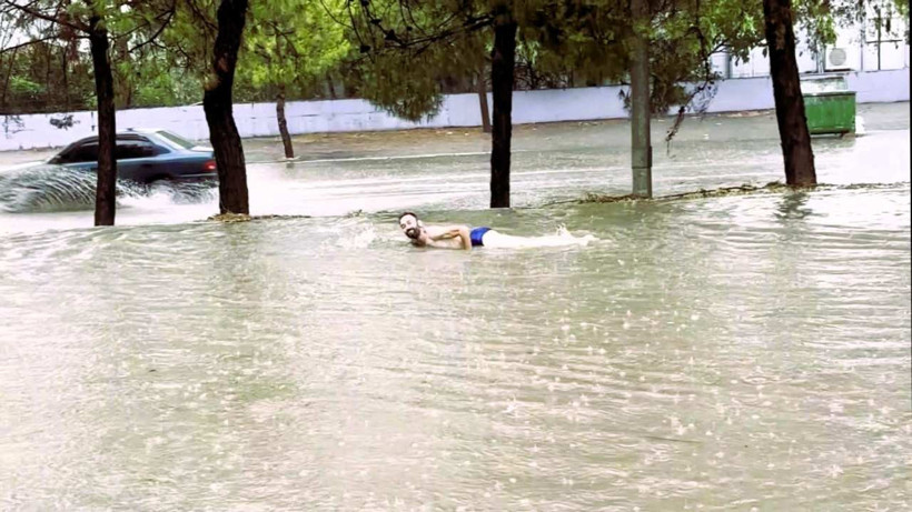 Yoğun Yağış Hayatı Olumsuz Etkiledi