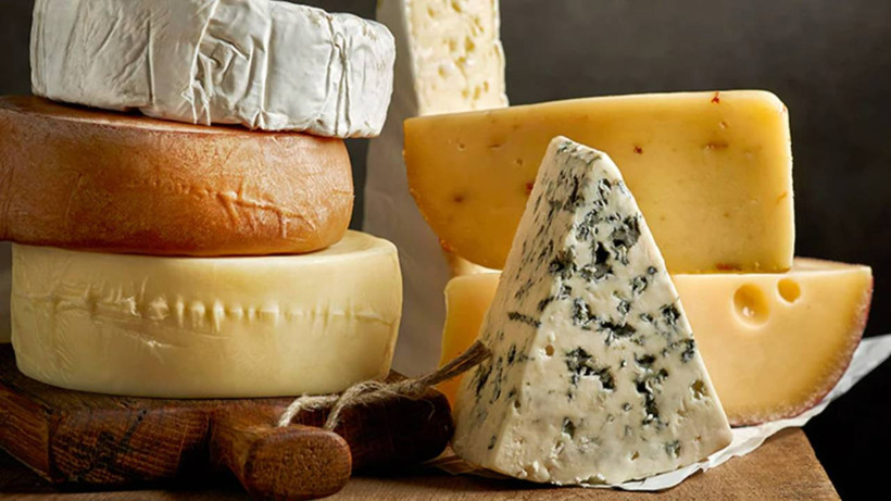 Kahvaltıların Vazgeçilmezi Peynirde Şoke Eden Tehlike: Üretilirken Bulaşıyor...