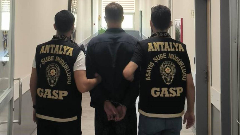 Antalya'da Oyuncak Tabancayla Soygun Girişimi