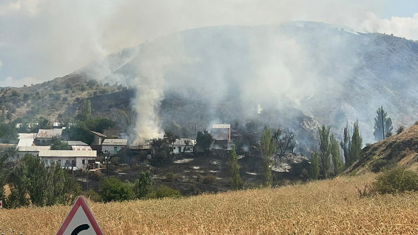 Sivas'ta Yangın! 5 Ev Kullanılamaz Hale Geldi