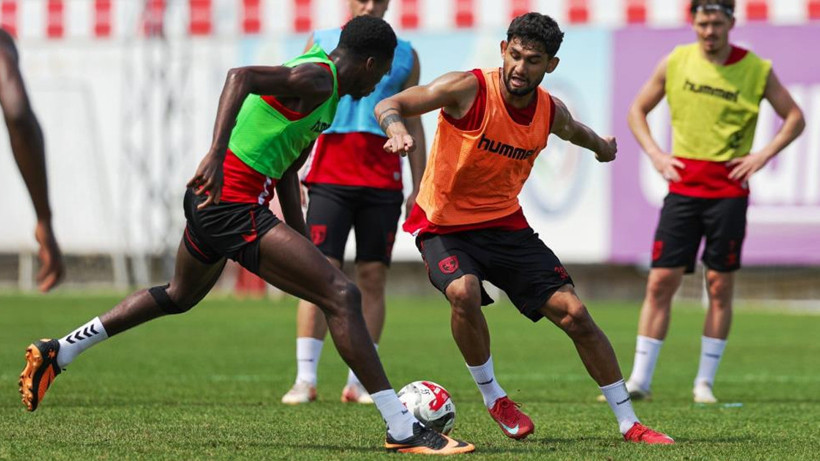 Samsunspor, Ebrima Ceesay ile Yeni Sözleşme İmzaladı