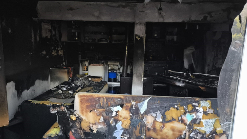 Sakarya Akyazı’da Ev Yangını: Birinci Kat Kullanılamaz Hale Geldi