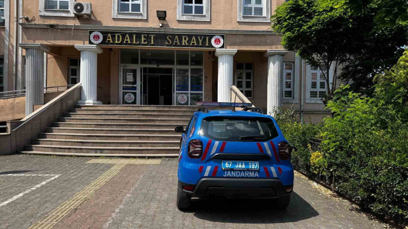 Zonguldak'ta 16 Kök Hint Keneviri Ele Geçirildi