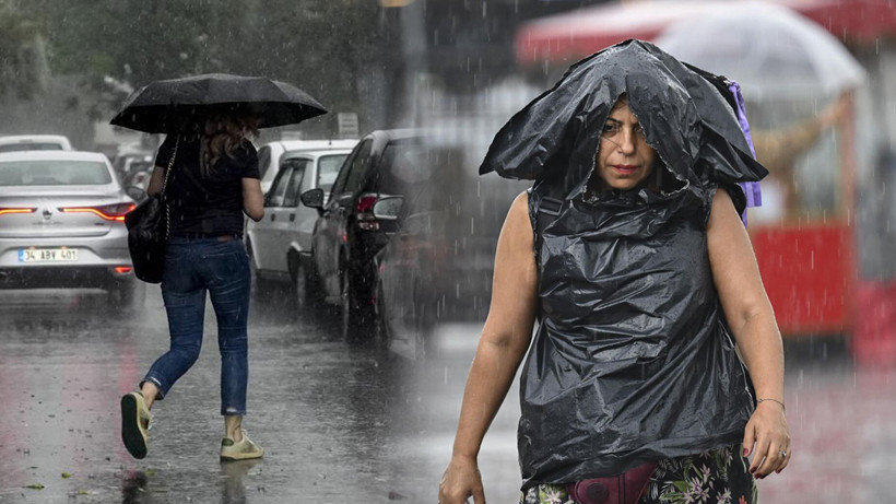 Marmara, Ege, Karadeniz... Meteoroloji'den Sağanak Yağış ve Fırtına Alarmı!