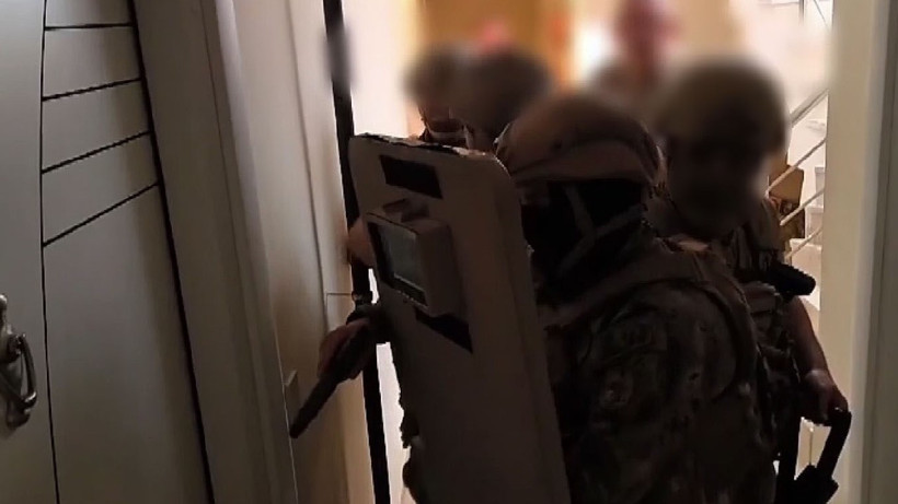 Kırklareli'nde Suç Makinası, Saklandığı Evde Kıskıvrak Yakalandı