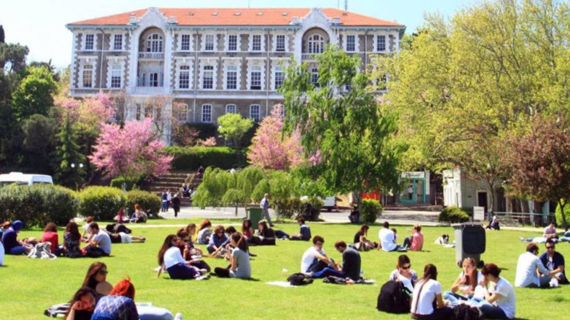 Öğrencilerin En Memnun Olduğu 40 Üniversite Belli Oldu: Zirvedeki İsim Şaşırttı