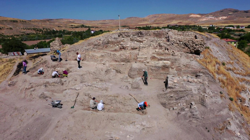 Gizemli Ocaklar ve Kurban Sunağı... Elazığ'da 6 Bin Yıllık Keşif!