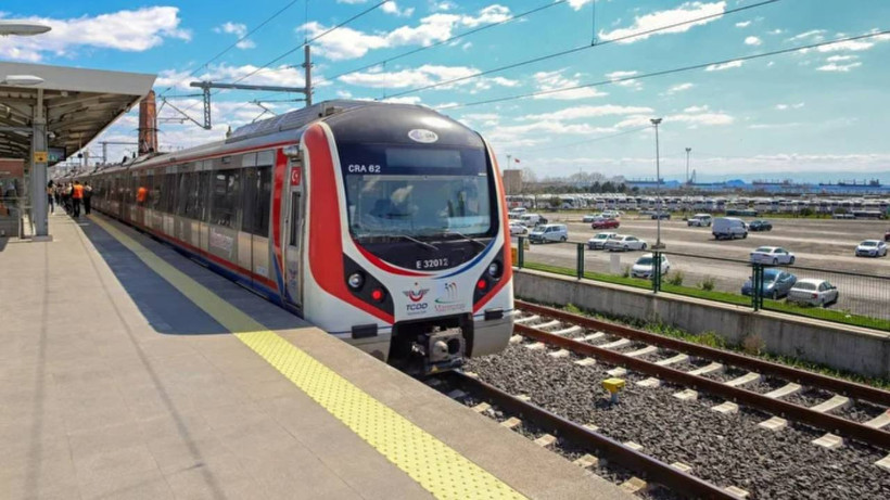 Bakan Duyurdu: Metro, Marmaray ve İZBAN… 30 Ağustos’ta Toplu Ulaşım Ücretsiz Olacak