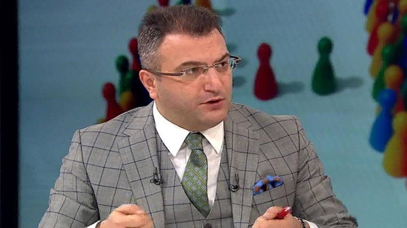 İktidara Yakın Yazar Cem Küçük'ten Ekonomiye Peş Peşe Salvolar:  ‘Kimse Hâlinden Memnun Değil’ Diyerek Eleştirdi