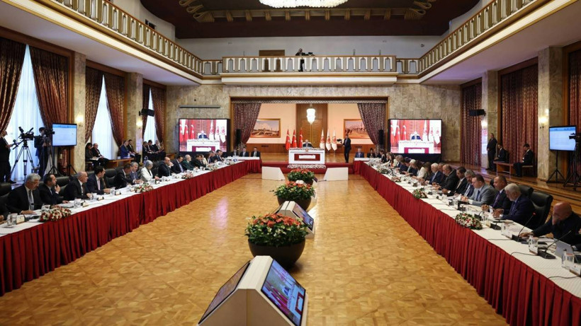 Komisyonda Bugün Hukukçular Dinlenecek: Üç Büyük Baro Toplantıya Katılmıyor