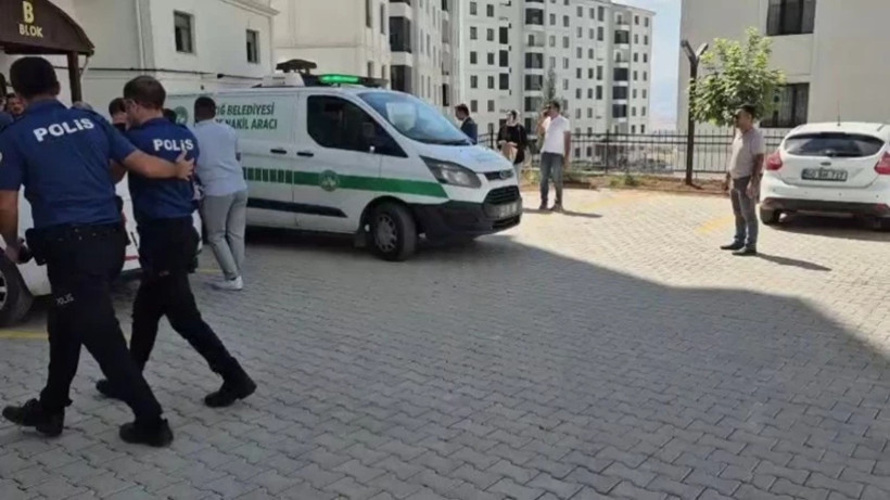 Eşiyle Yakaladığı Jandarmayı Öldüren Başkomiser Serbest