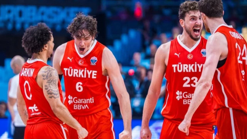 Tarihi Başarımız Süper Lig'i Allak Bullak Etti! 12 Dev Adam'dan Derbiye Veto: Binlerce Tweet Yağdı