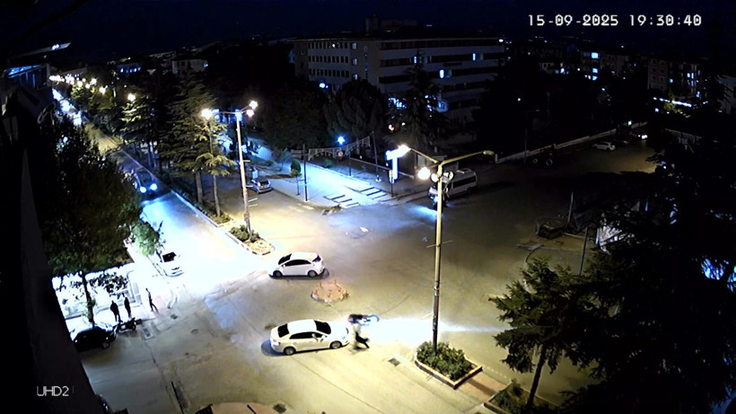 Amasya'da Kavşakta Motosiklete Çarpıp Kaçan Otomobil Sürücüsü Yakalandı