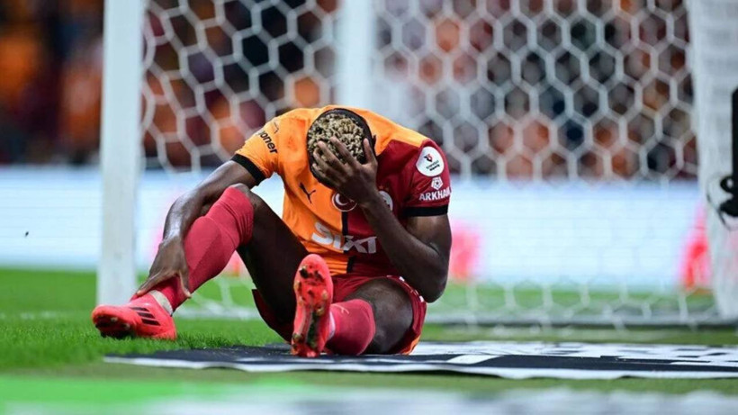 Taraftarlar Gelen Haberle Altüst Oldu! Galatasaray'a Victor Osimhen Şoku: Okan Buruk’un Tüm Planları Değişti
