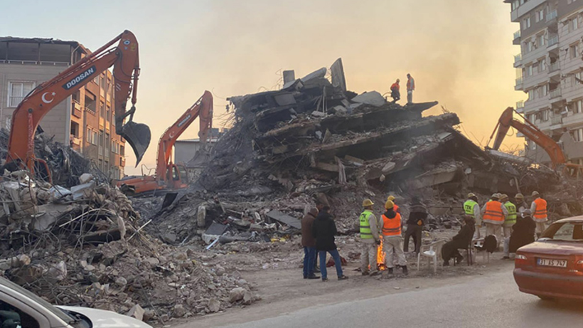 51 Cana Mezar Olan Apartman Davasında Şok Savunma: Aileler ve Avukatlar İsyan Etti!