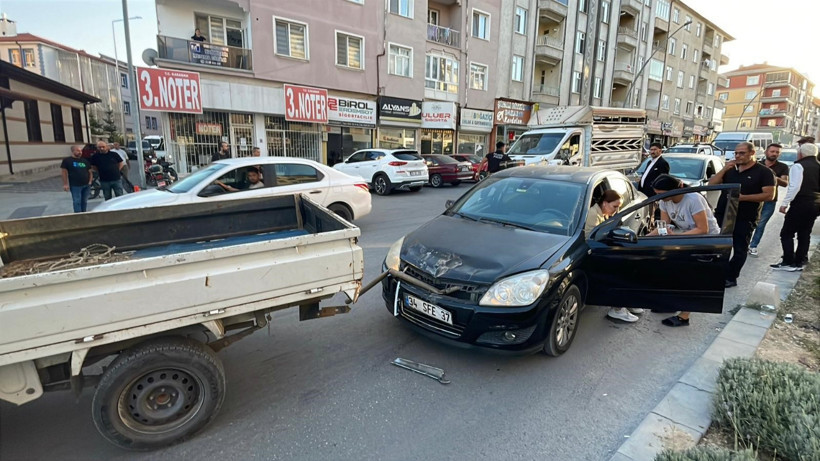 Karaman'da Zincirleme Kaza! 1 Yaralı