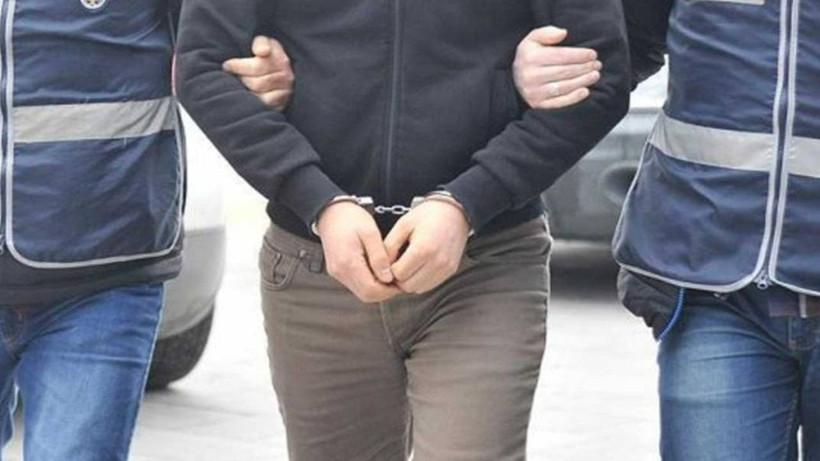 Uyuşturucudan Aranırken Yakalandı, Üzerinden Yine Uyuşturucu Çıktı