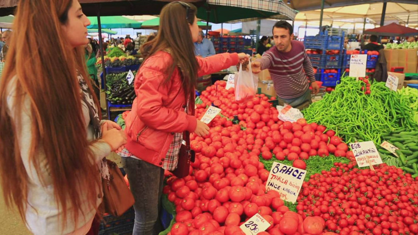 Vatandaşın Kamburu Ağırlaşıyor: Kredi Kartı Borçları Katlandı