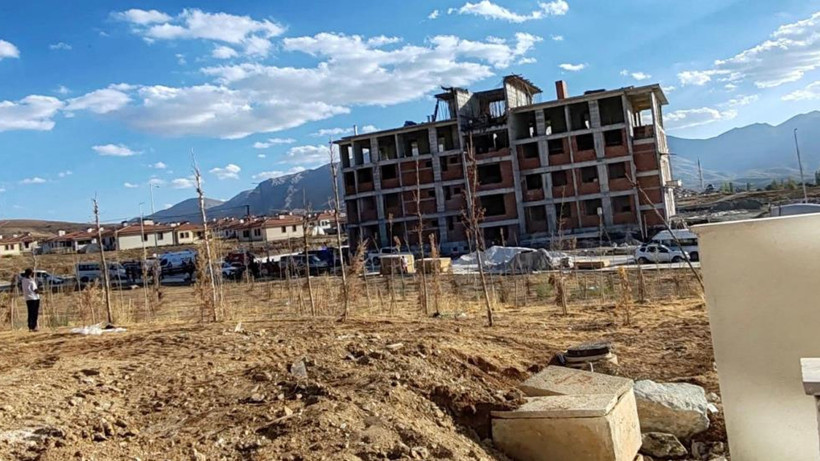 Malatya'da İnşaatta Kalıp Çöktü: İşçiler Yaralandı