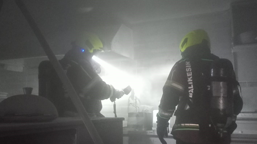 Balıkesir'de İş Yerinde Yangın Paniği