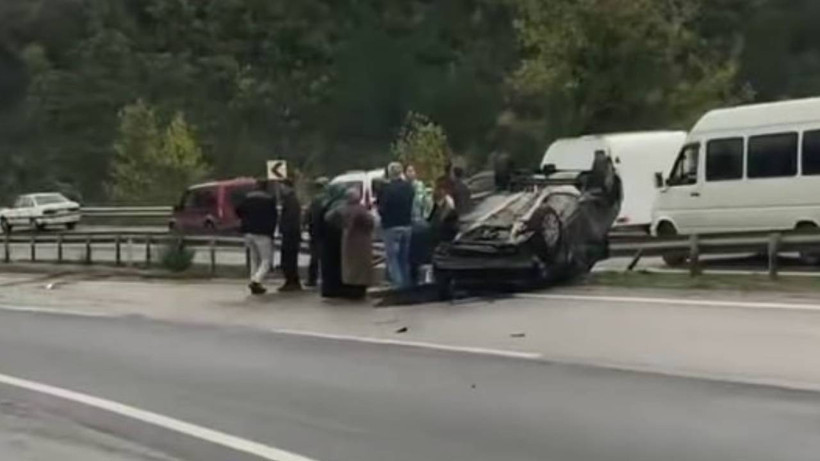 Sakarya'da Feci Kaza! Otomobil Takla Attı